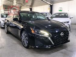 نيسان ألتيما